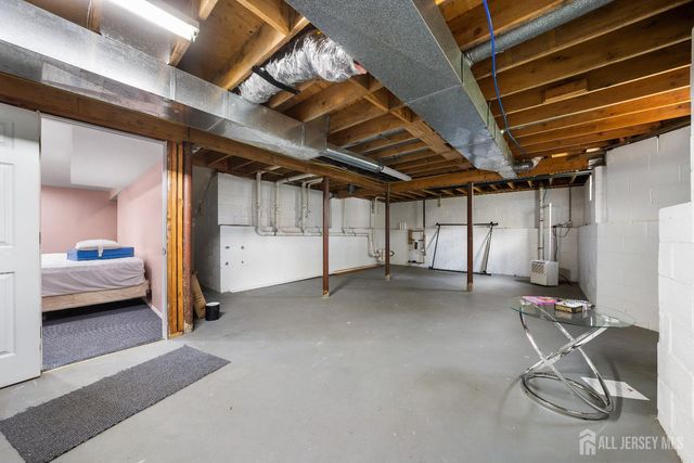 42 Springfield Road, North Brunswick, NJ 08902