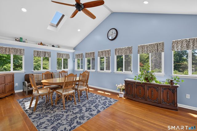 16 Williamsburg Drive, Orange, CT 06477