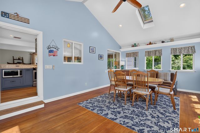 16 Williamsburg Drive, Orange, CT 06477