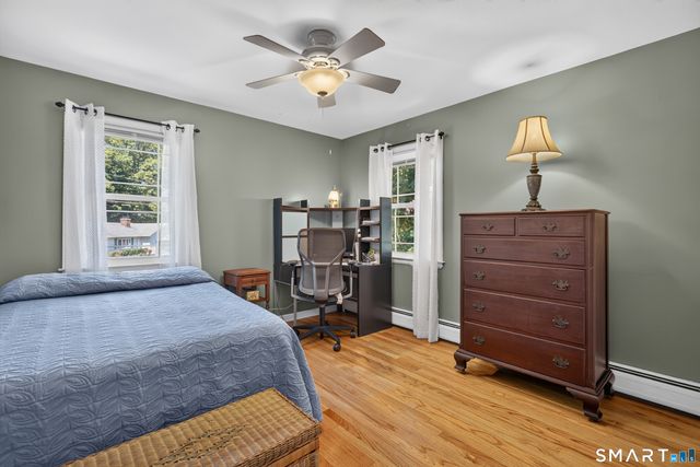 16 Williamsburg Drive, Orange, CT 06477