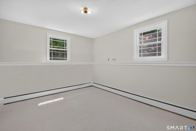 16 Williamsburg Drive, Orange, CT 06477