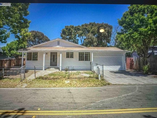 1146 Lewis Ave, Vallejo, CA 94591