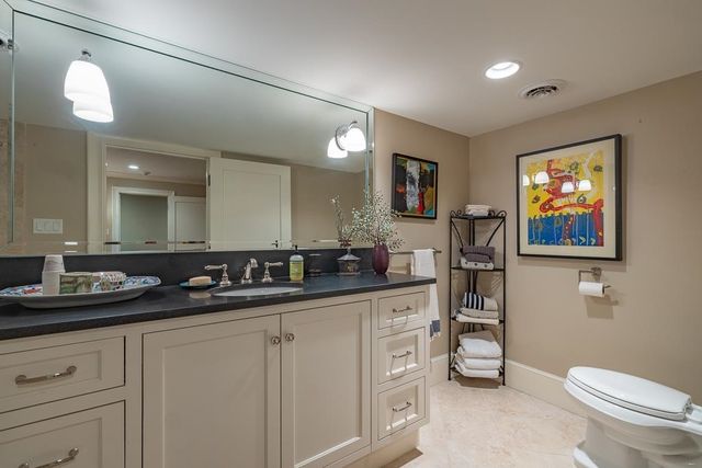 4010 Baronne Way Unit 47, Memphis, TN 38117