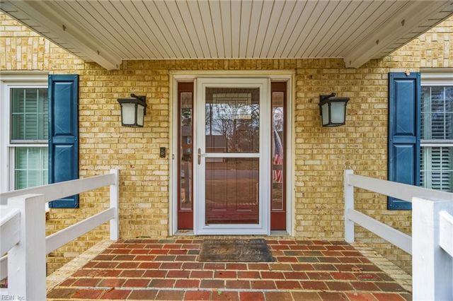 1121 Selwood DR, Virginia Beach, VA 23464