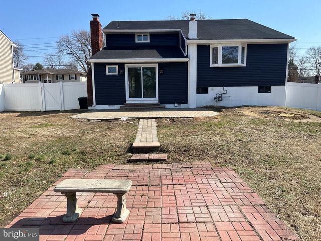 165 CENTRAL AVE, Woodbury Heights, NJ 08097