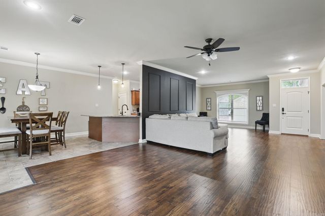 4505 Western Woods, Benton, AR 72015