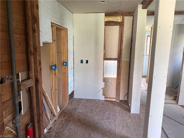 213 W Decatur Street, Madison, NC 27025