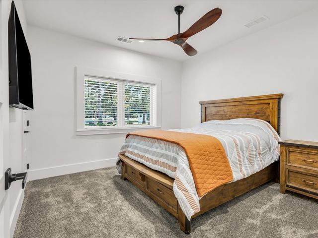 102 Shadywood Place, Enchanted Oaks, TX 75156