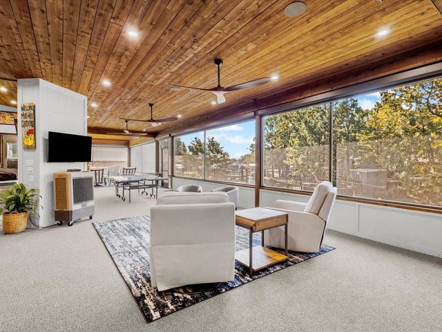 102 Shadywood Place, Enchanted Oaks, TX 75156