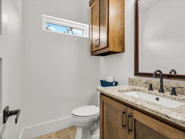 102 Shadywood Place, Enchanted Oaks, TX 75156