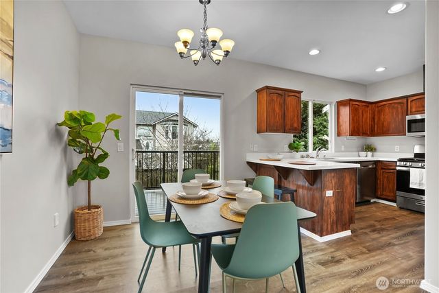 18926 21st Ave W, Lynnwood, WA 98036