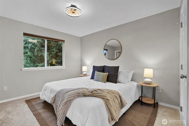 18926 21st Ave W, Lynnwood, WA 98036