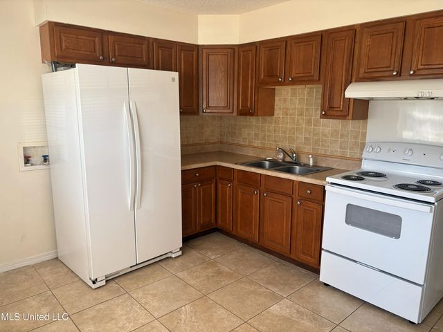 3017 Bemis Avenue, Gautier, MS 39553