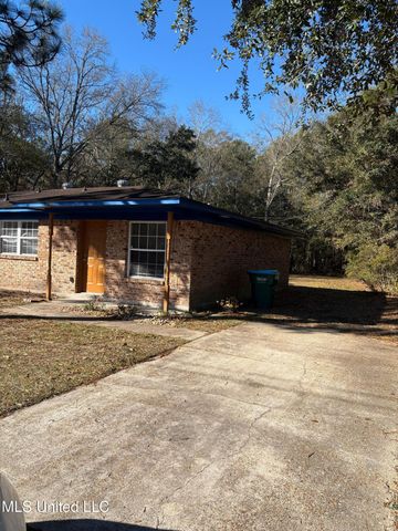 3017 Bemis Avenue, Gautier, MS 39553