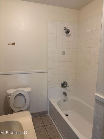 3017 Bemis Avenue, Gautier, MS 39553