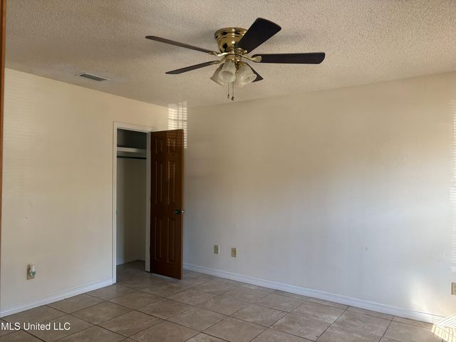 3017 Bemis Avenue, Gautier, MS 39553