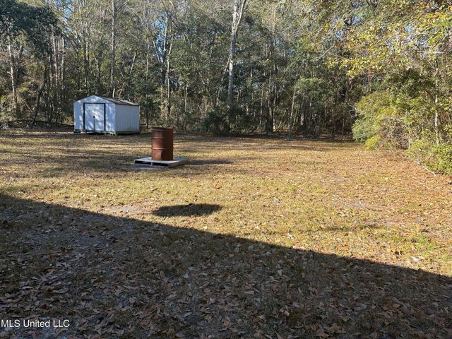 3017 Bemis Avenue, Gautier, MS 39553