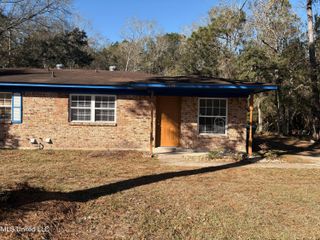 3017 Bemis Avenue, Gautier, MS 39553