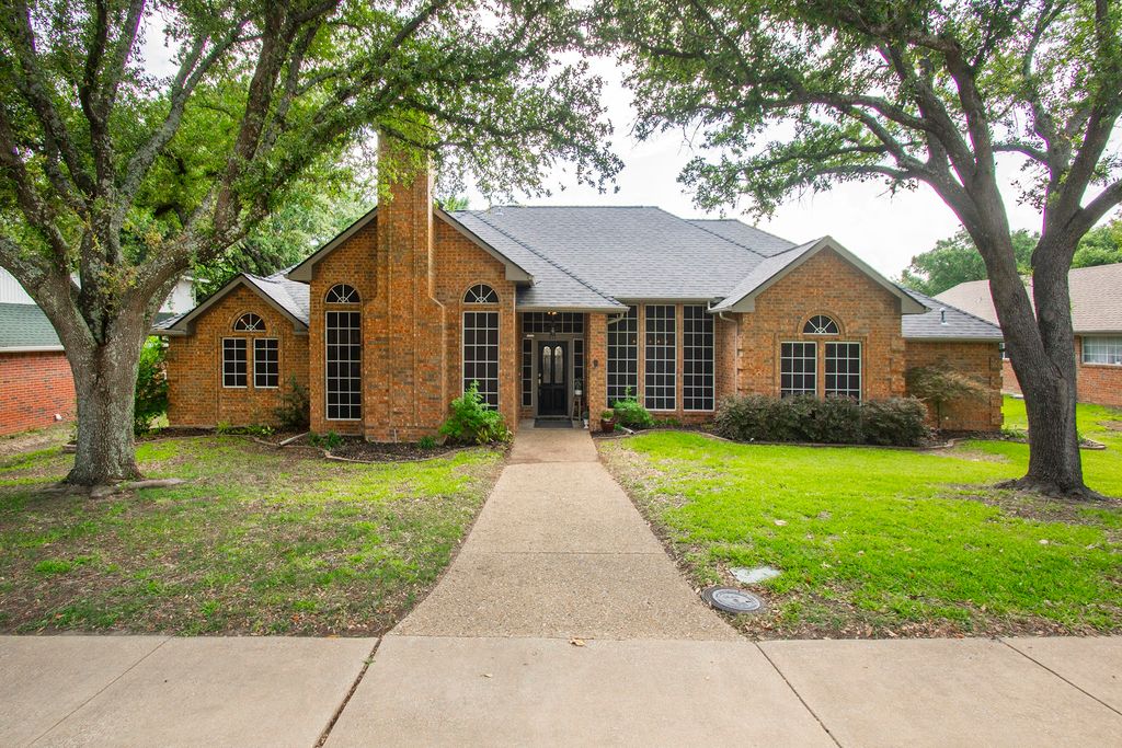 611 Christan Court, Rockwall, TX 75087