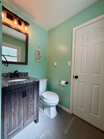 2120 E 200 S, Knox, IN 46534
