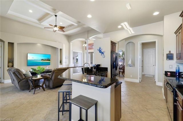 3237 Yucatan PKWY, Cape Coral, FL 33993
