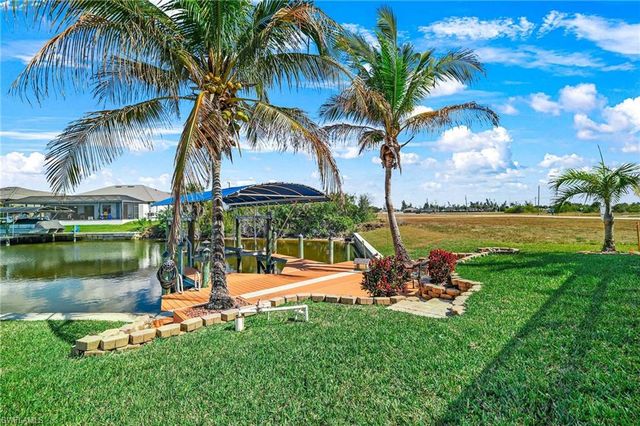 3237 Yucatan PKWY, Cape Coral, FL 33993