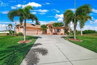 3237 Yucatan PKWY, Cape Coral, FL 33993