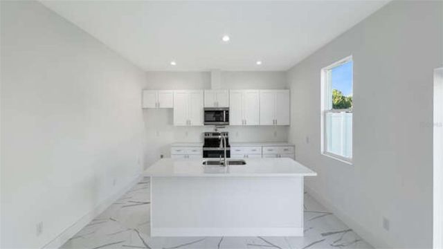 27 W 8TH STREET, Apopka, FL 32703