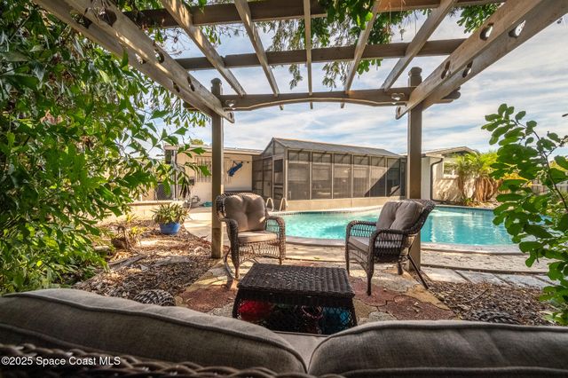 275 Bahama Drive, Merritt Island, FL 32952