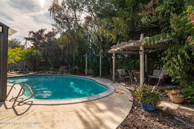 275 Bahama Drive, Merritt Island, FL 32952