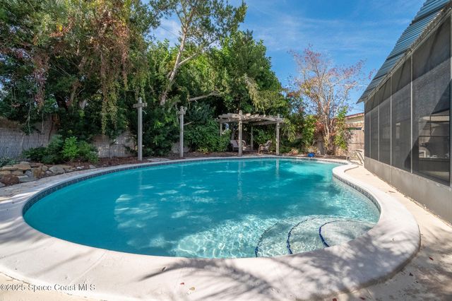 275 Bahama Drive, Merritt Island, FL 32952