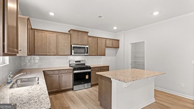 128 Crooked Lake Park, Villa Rica, GA 30180