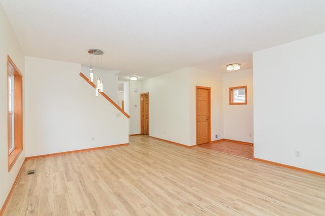 1304 50th Avenue N, Minneapolis, MN 55430