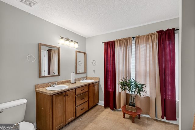 195 Wilkins Road, Midway, GA 31320