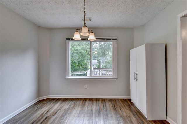 2300 Huntington Drive, Loganville, GA 30052