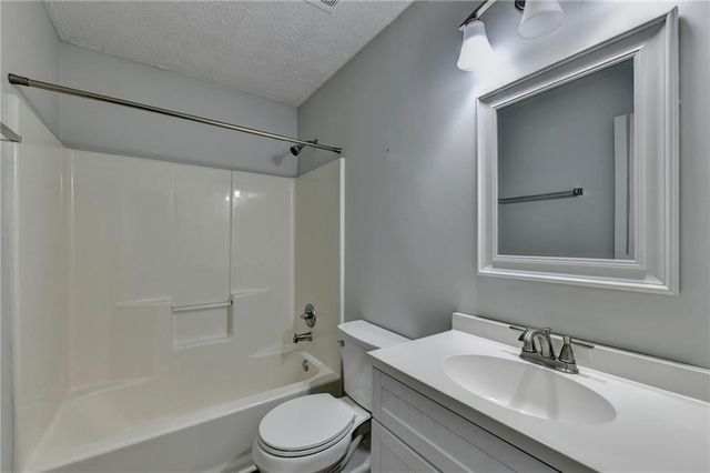 2300 Huntington Drive, Loganville, GA 30052