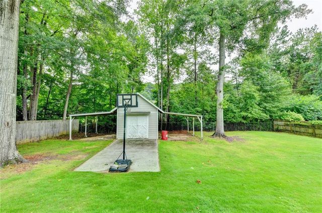 2300 Huntington Drive, Loganville, GA 30052