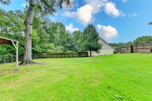 2300 Huntington Drive, Loganville, GA 30052