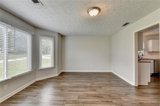2300 Huntington Drive, Loganville, GA 30052