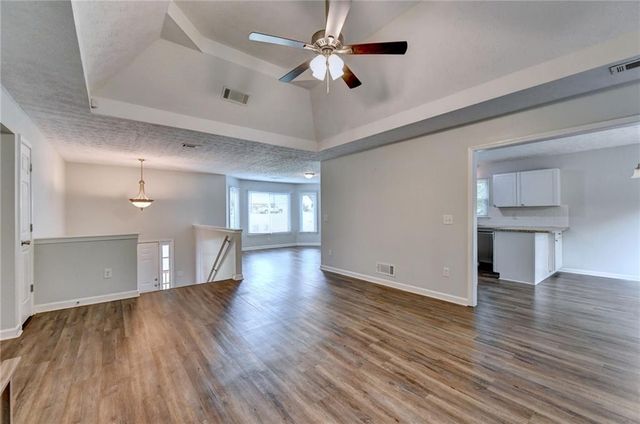 2300 Huntington Drive, Loganville, GA 30052