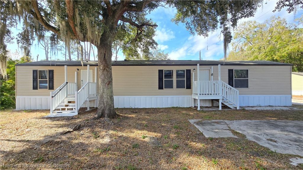 44 Crawford Drive 21, Lake Placid, FL 33852