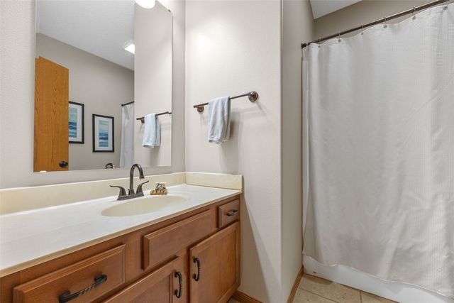 230 Windflower Lane, Solon, IA 52233