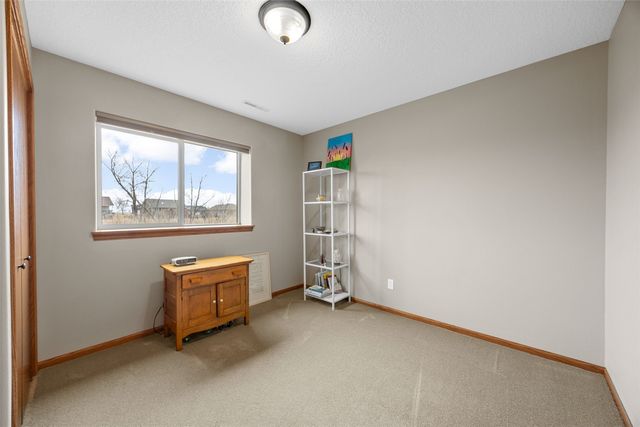 230 Windflower Lane, Solon, IA 52233