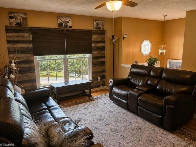 146 S Bridgewater Road, Mount Airy, NC 27030