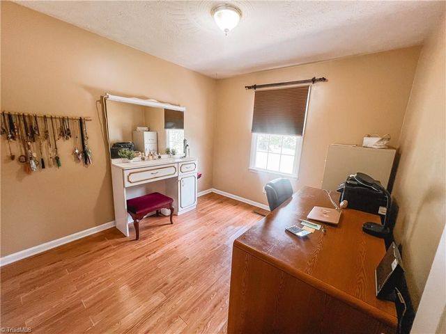 146 S Bridgewater Road, Mount Airy, NC 27030