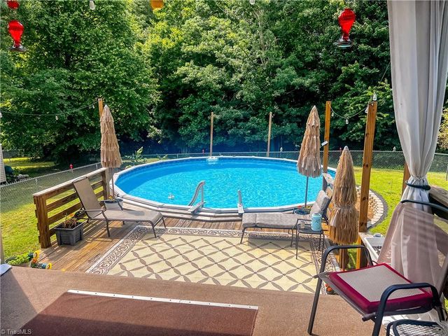 146 S Bridgewater Road, Mount Airy, NC 27030