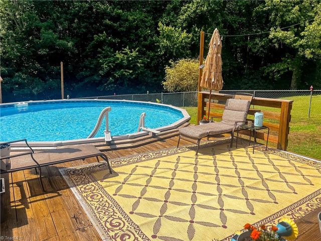 146 S Bridgewater Road, Mount Airy, NC 27030