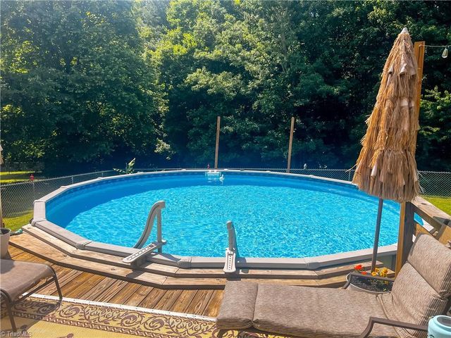 146 S Bridgewater Road, Mount Airy, NC 27030