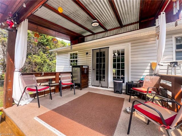 146 S Bridgewater Road, Mount Airy, NC 27030