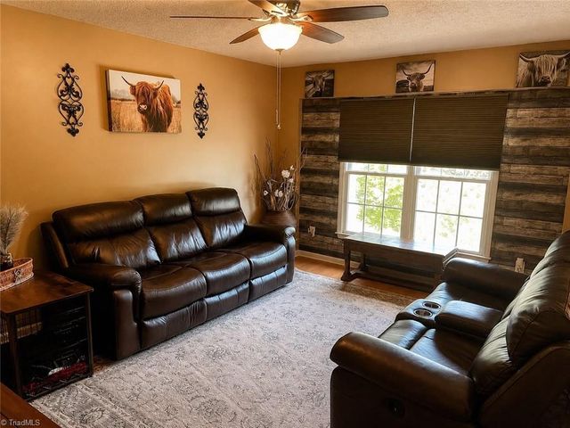 146 S Bridgewater Road, Mount Airy, NC 27030